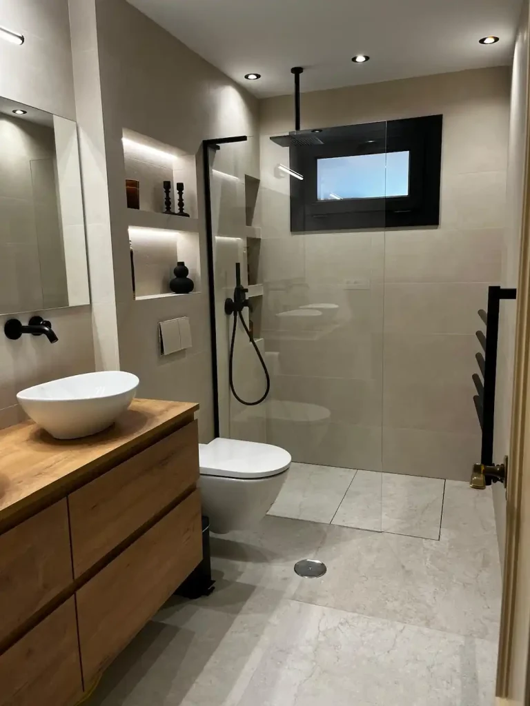 Foto del baño después de la reforma